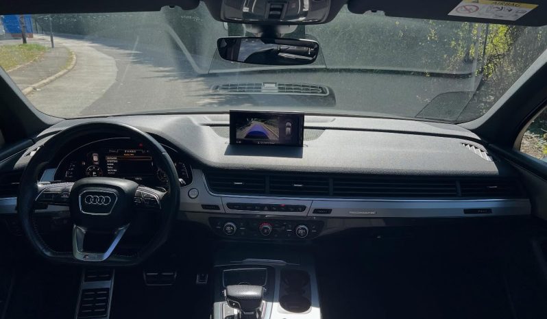 
								Audi Q7 3.0 TDI QUATTRO full									