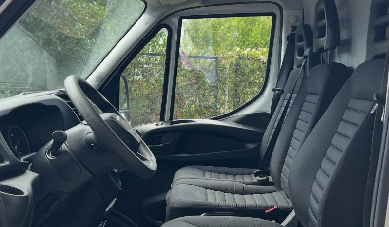 
								IVECO Daily 35C15 full									