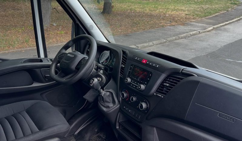 
								IVECO Daily 35C15 full									