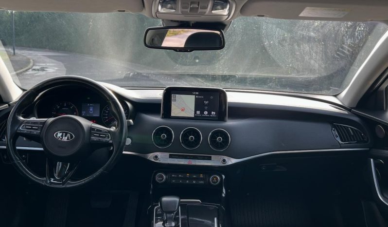 
								Kia Stinger 4×4 full									
