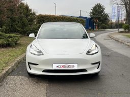 
										Tesla Model 3 full									