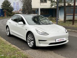 
										Tesla Model 3 full									