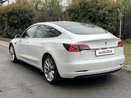 
										Tesla Model 3 full									