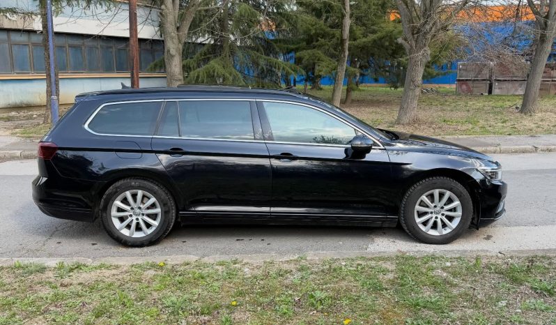 
								Volkswagen Passat 20 2020 full									