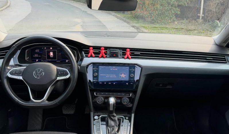 
								Volkswagen Passat 20 2020 full									