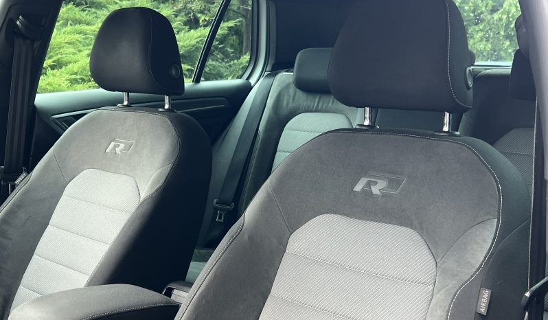 
								Volkswagen Golf 2015 full									