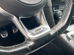 
										Volkswagen Golf 2015 full									