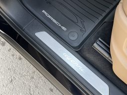 
										Porsche Cayenne E-Hybrid 2022 full									