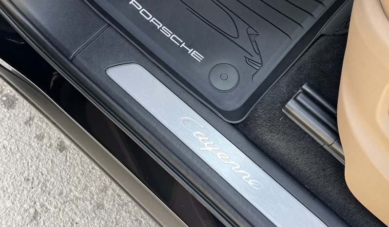 
								Porsche Cayenne E-Hybrid 2022 full									