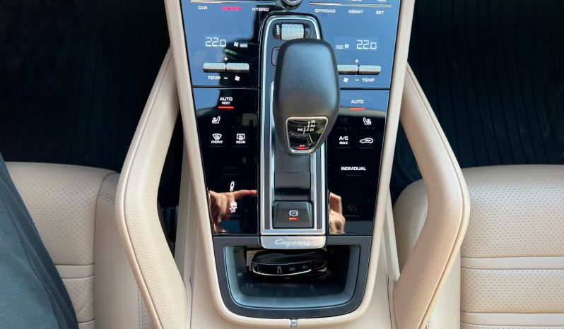 
								Porsche Cayenne E-Hybrid 2022 full									