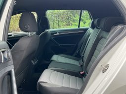 
										Volkswagen Golf 2015 full									