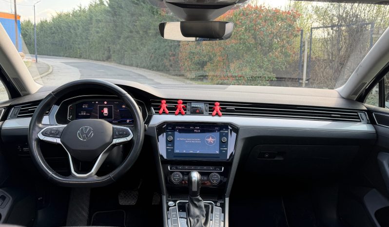 
								Volkswagen Passat 2020 full									