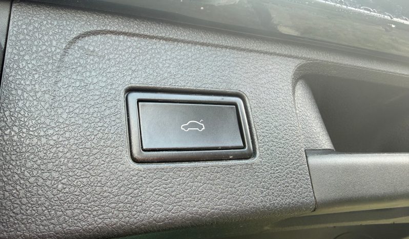 
								Volkswagen Passat 2020 full									