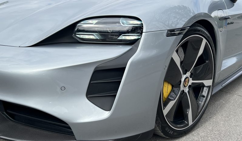 
								Porsche Taycan 2020 full									