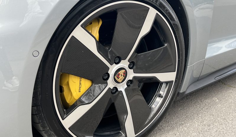 
								Porsche Taycan 2020 full									