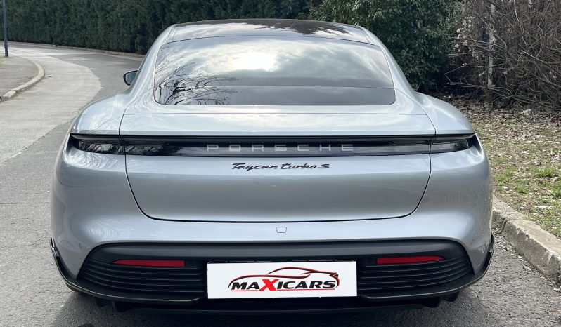 
								Porsche Taycan 2020 full									
