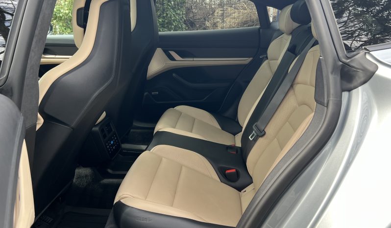 
								Porsche Taycan 2020 full									