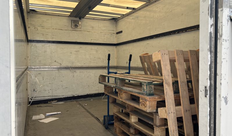 
								Mercedes-Benz Sprinter 2014 full									