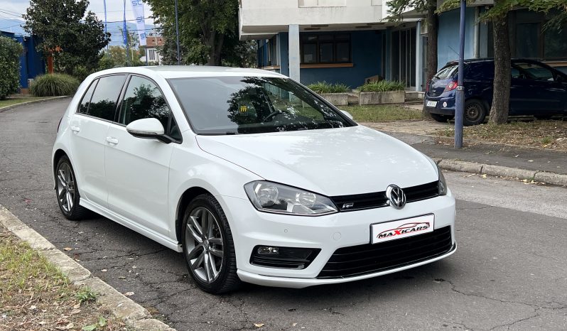 
								Volkswagen Golf 2015 full									