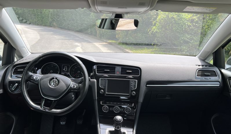 
								Volkswagen Golf 2016 full									