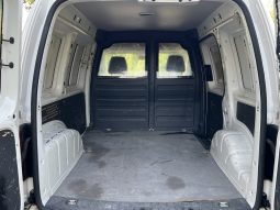 
										Volkswagen Caddy 2015 full									