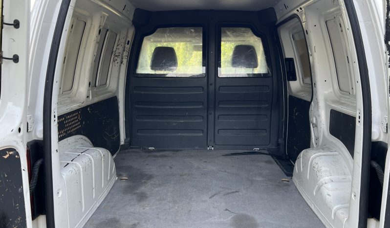 
								Volkswagen Caddy 2015 full									