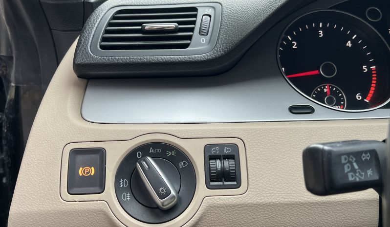 
								Volkswagen Passat CC 2010 full									