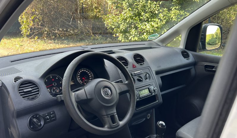 
								Volkswagen Caddy 2015 full									