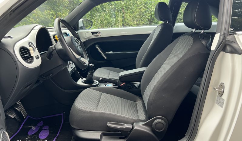 
								Volkswagen Beetle 2016 full									