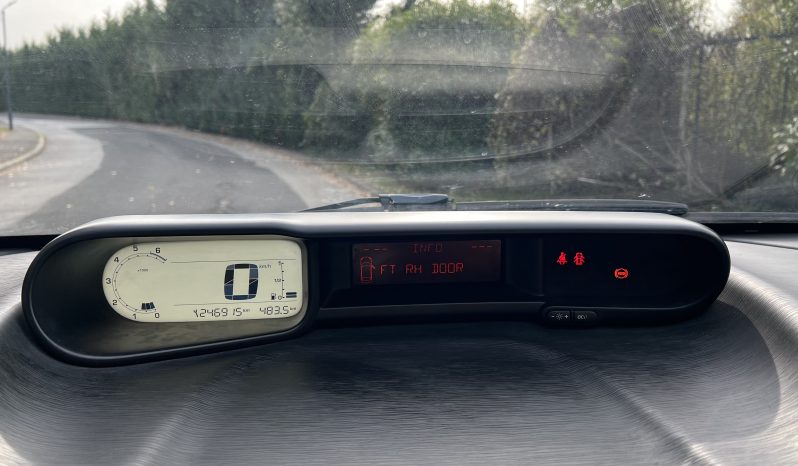 
								Citroen C3 Picasso 2010 full									