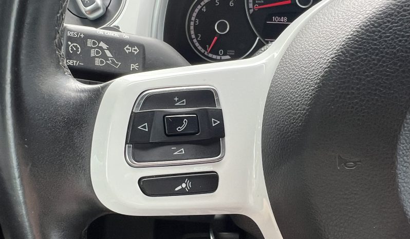 
								Volkswagen Beetle 2016 full									
