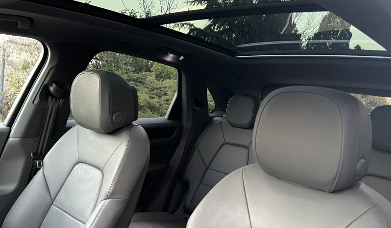 
								Porsche Cayenne E-Hybrid 2020 full									