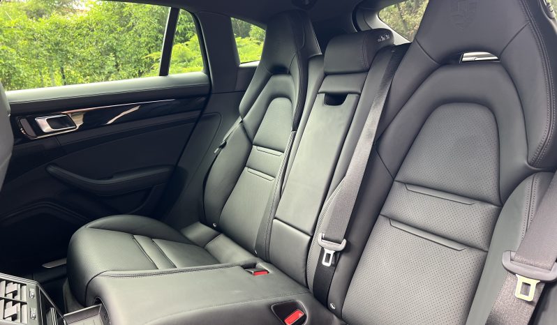 
								Porsche Panamera Sport Turismo E-Hybrid 2023 full									