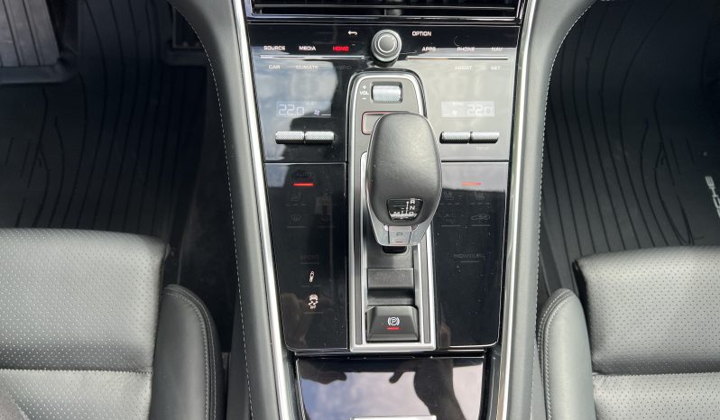 
								Porsche Panamera Sport Turismo E-Hybrid 2023 full									