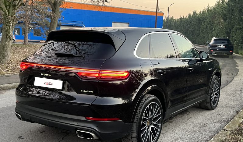 
								Porsche Cayenne E-Hybrid 2019 full									