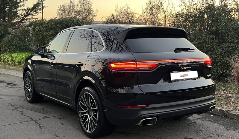 
								Porsche Cayenne E-Hybrid 2019 full									