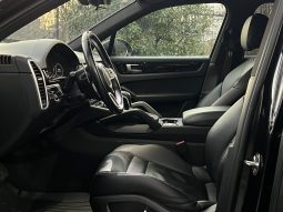 
										Porsche Cayenne E-Hybrid 2019 full									