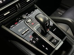 
										Porsche Cayenne E-Hybrid 2019 full									