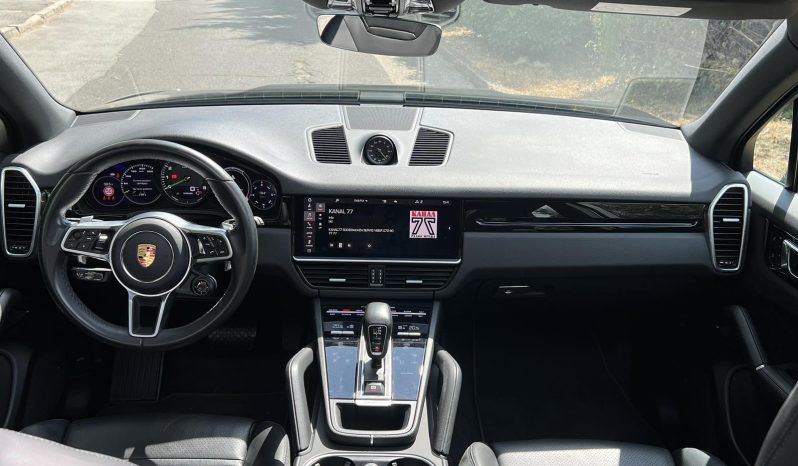 
								Porsche Cayenne E-Hybrid 2021 full									