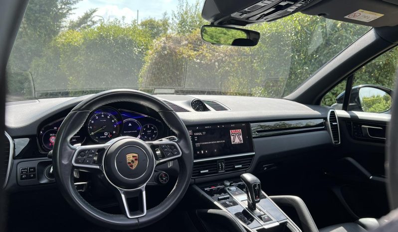 
								Porsche Cayenne E-Hybrid 2021 full									