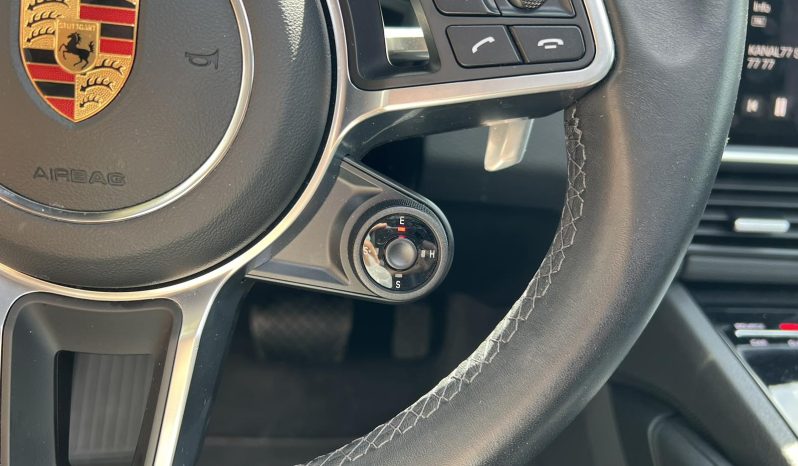 
								Porsche Cayenne E-Hybrid 2021 full									